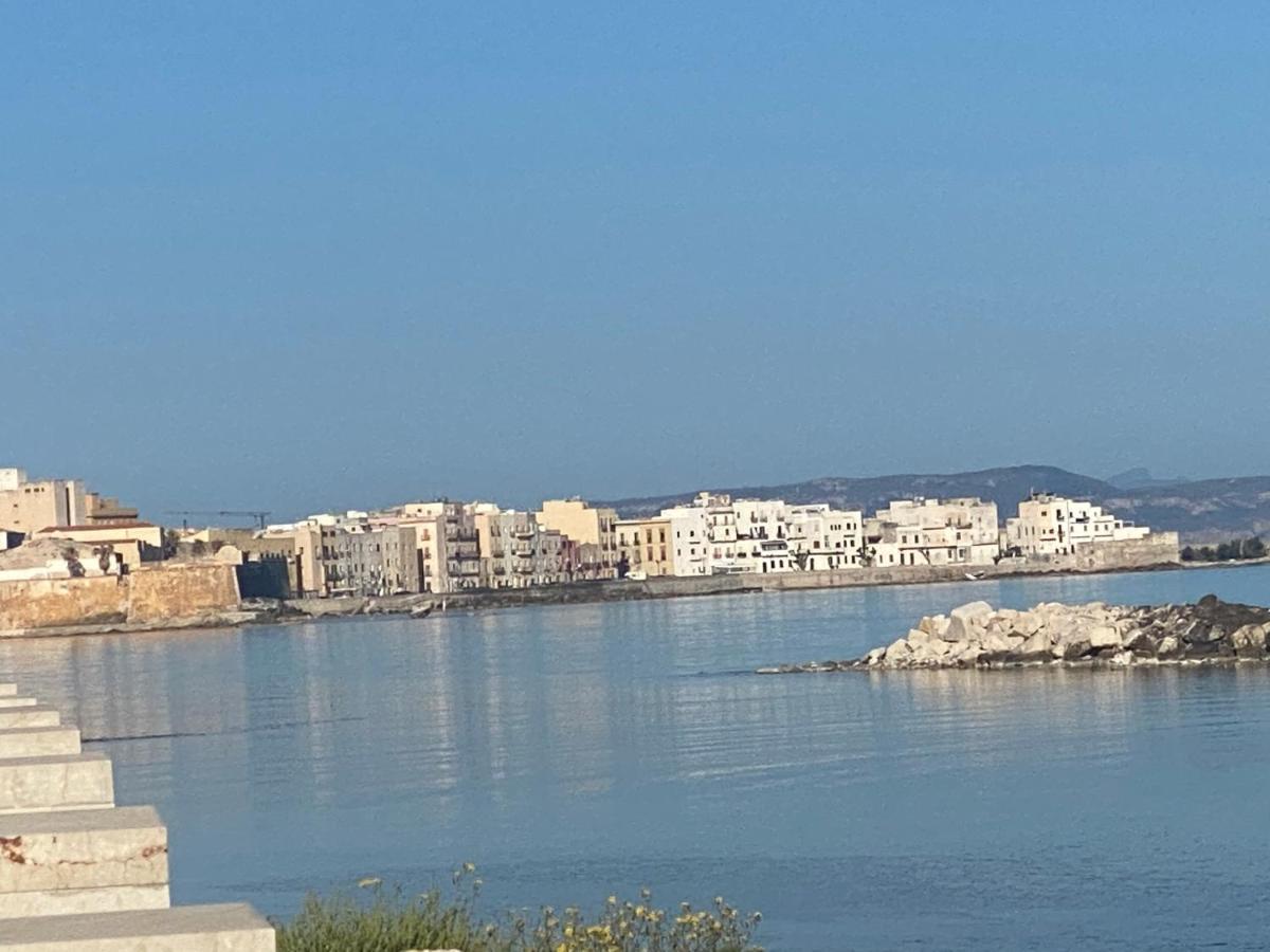 Mansarda Con Terrazzo Trapani Exterior foto